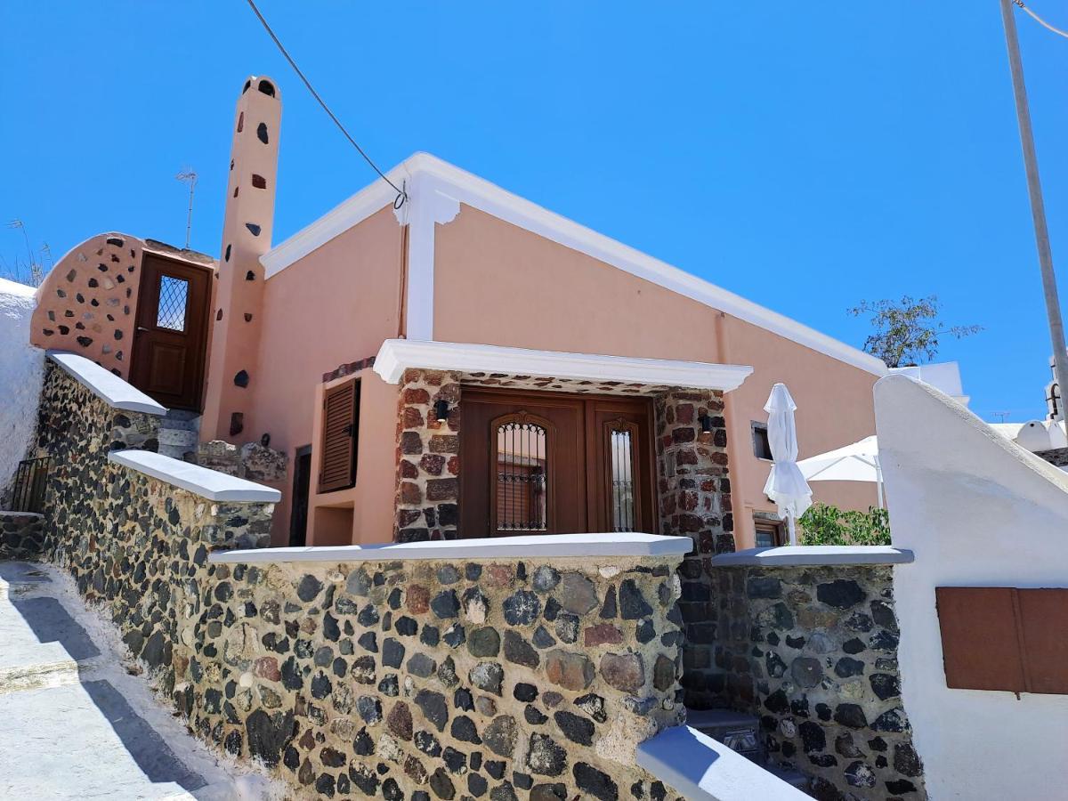 Navita Cave Houses Fira  Bagian luar foto